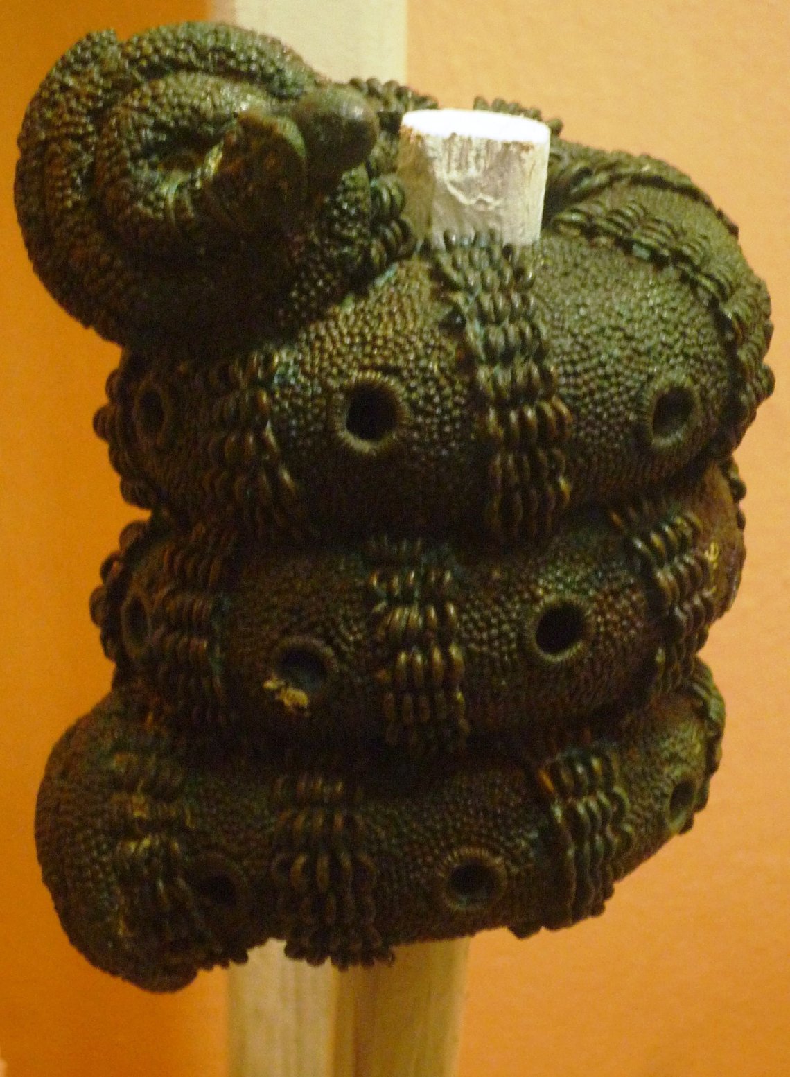 bronze_ornamental_staff_head_9th_century_igbo-ukwu1101439094.jpg